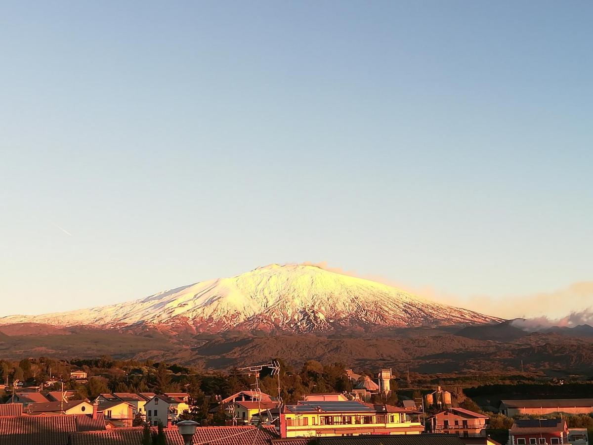ブロンテ Good Morning Etna Bed & Breakfast エクステリア 写真