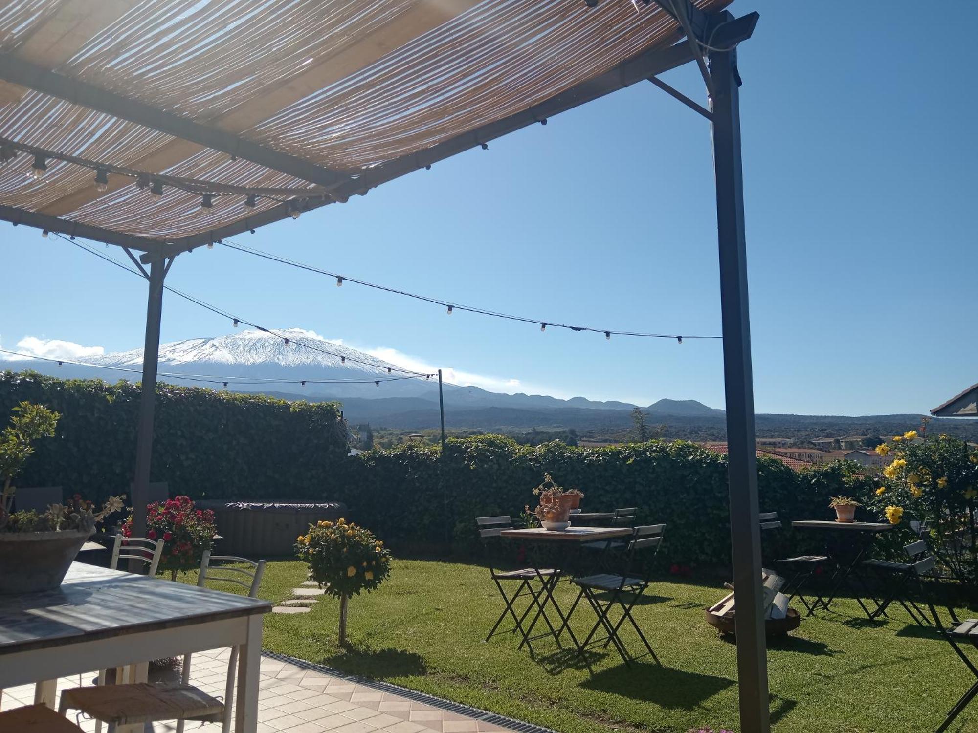ブロンテ Good Morning Etna Bed & Breakfast エクステリア 写真